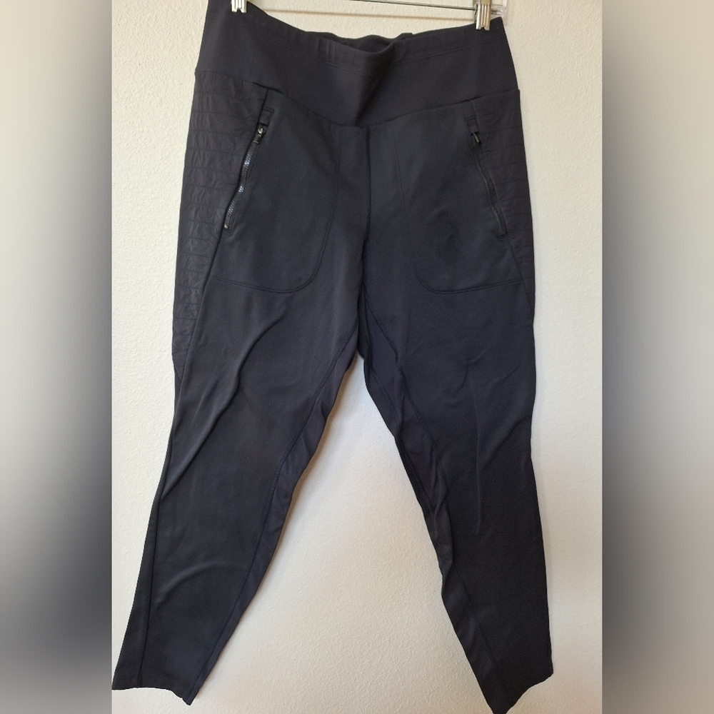 Athleta Peak Hybrid Fleece Tights. Black. Womens size L